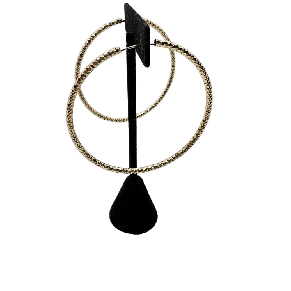 🍭6/$30 Gold tone hoop earrings